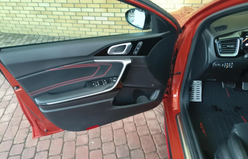 Kia Proceed 1,6T-GDI 7DCT MY21 GT+TEC+PRE+AEB