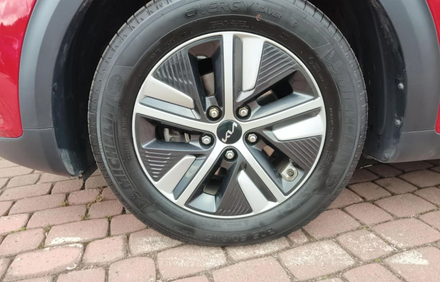 Kia Niro 1.6 GDI HYBRID L+BL3