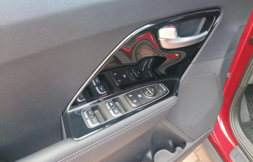 Kia Niro 1.6 GDI HYBRID L+BL3