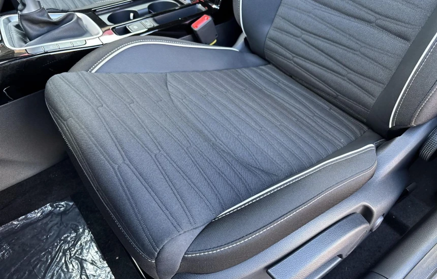 Kia Proceed 1,5T-GDI 6MT MY25 GT-LINE+TEC+AEB