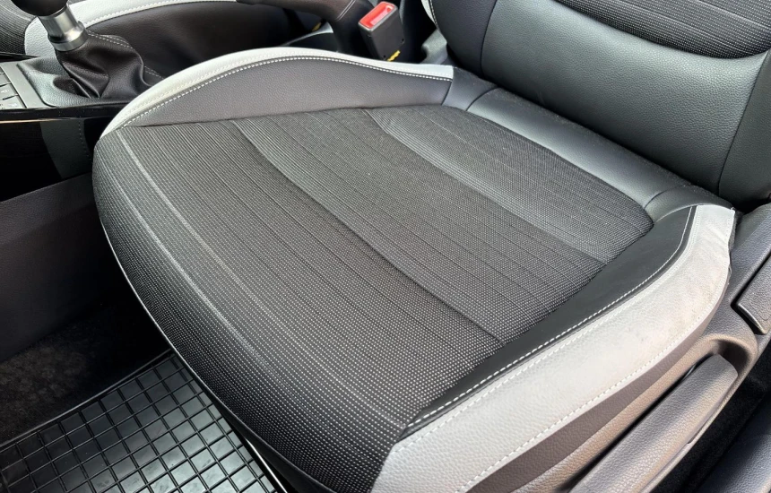 Kia Stonic  STONIC 1.2MPi 5MT MY25 L+BL