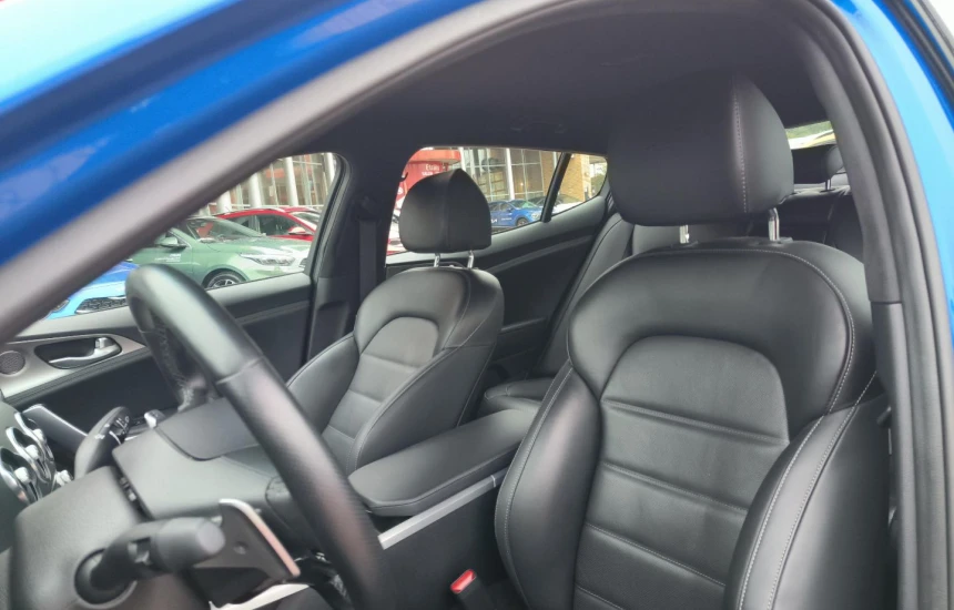 Kia Stinger Rezerwacja 