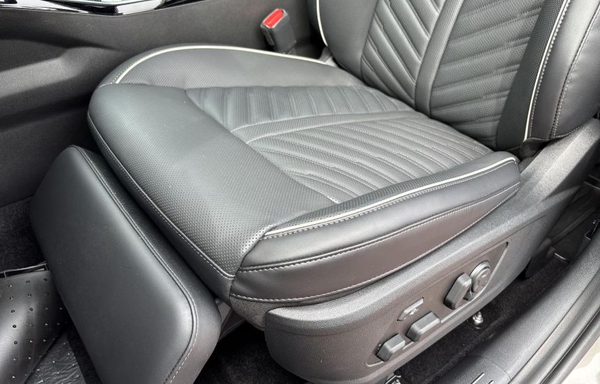 Kia Sorento 1.6T HEV MY25 6AT 4WD 6S PRESTIGE LINE+MIR+PNS AWD 215KM!!