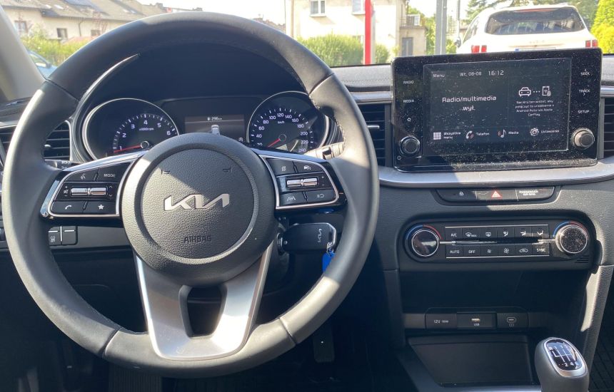 Kia XCeed 1,5T-GDI 6MT MY23 M+SMT+A18