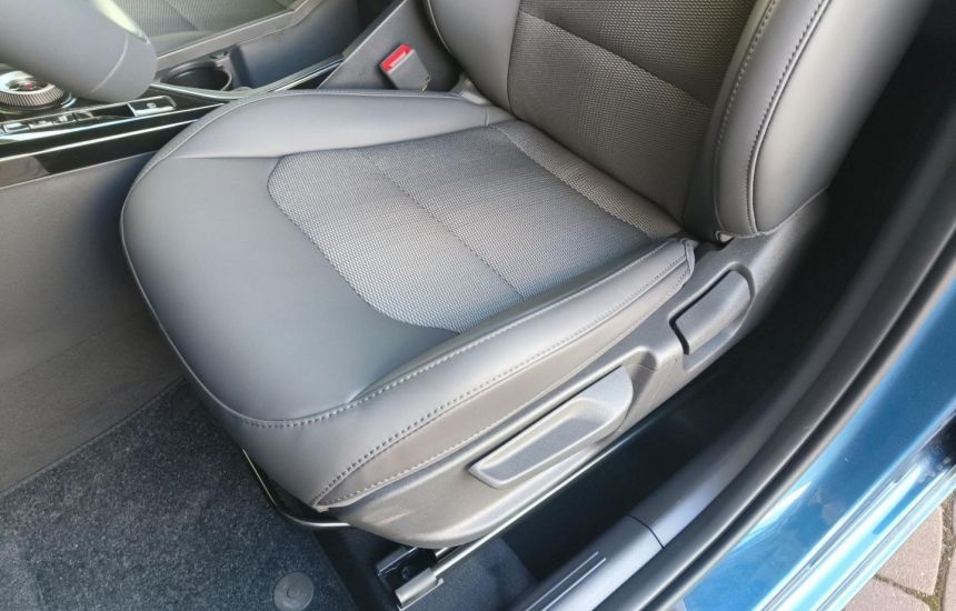 Kia Niro 1.6 GDI HYBRID L+BCW_HEV