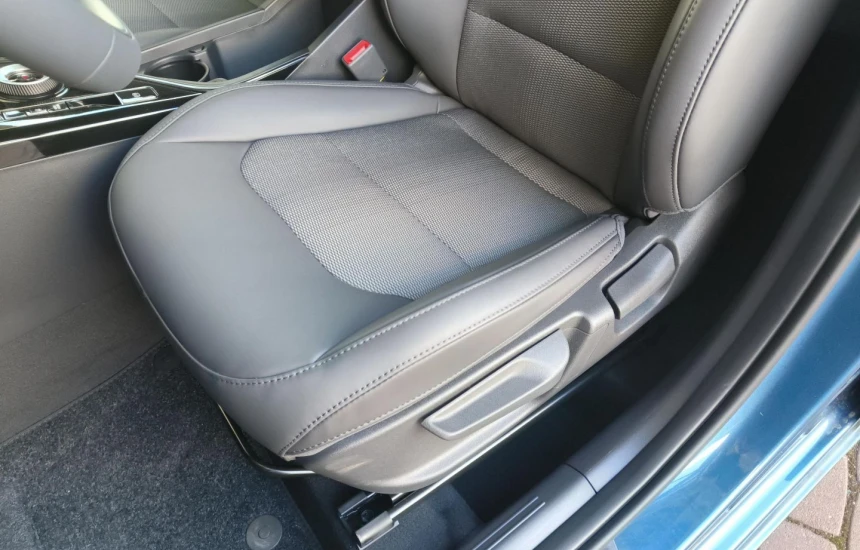 Kia Niro 1.6 GDI HYBRID L+BCW_HEV