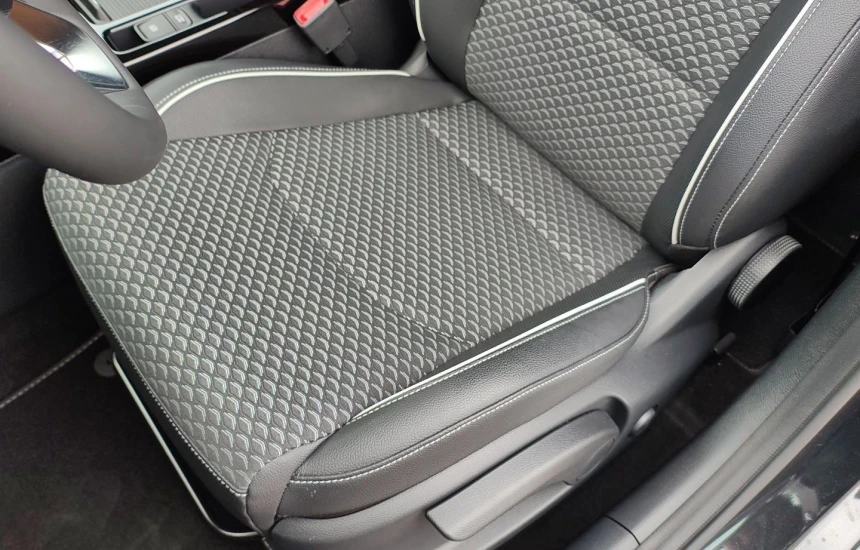 Kia Ceed SW 1.5T- GDI 6MT TRIBUTE+17''