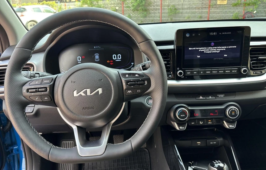 Kia Stonic  STONIC 1.2MPi 5MT MY25 L+BL