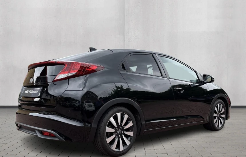 Honda Civic 5DR 1.8 i-VTEC Lifestyle