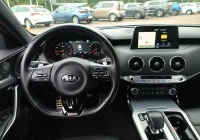 Kia Stinger Rezerwacja 