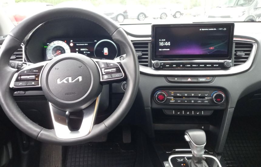 Kia Ceed SW 1.6 GDI PHEV Business Line