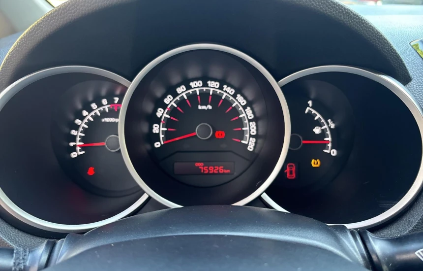 Kia venga Rezerwacja/ 1.6 6MT Business Line