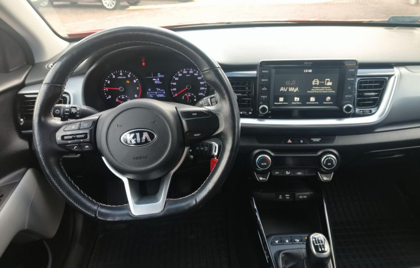 Kia Stonic 1.0T 6MT L+STY