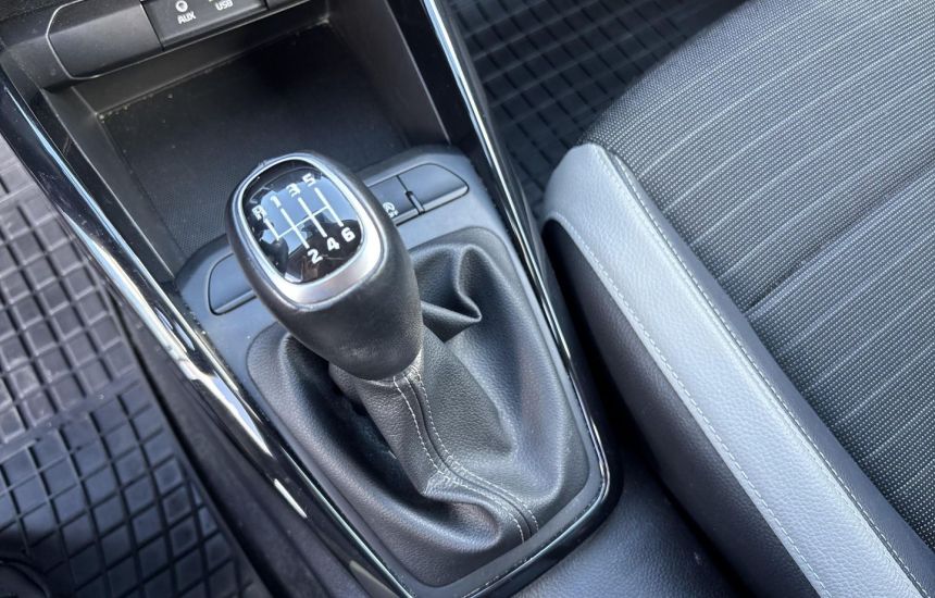 Kia Stonic 1.0T 6MT L