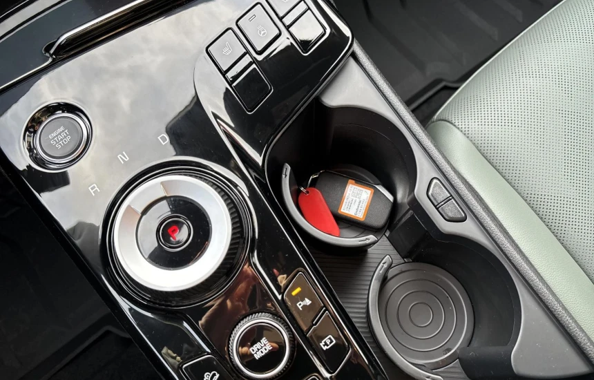 Kia Sportage 1,6T-GDI 7DCT FWD MY25 ANNIVERSARY+PNS+AEB