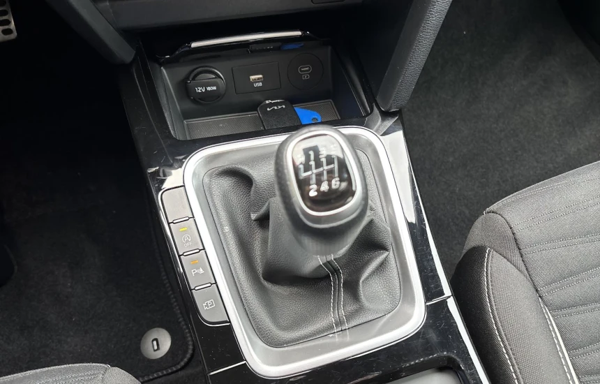 Kia Proceed _SBK 1,5T-GDI 6MT MY24 GT-LINE+TEC+AEB