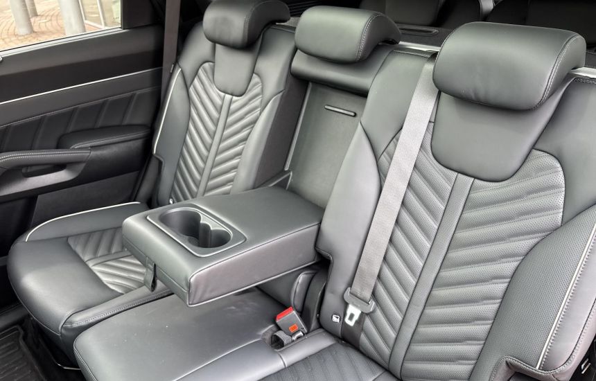 Kia Sorento 1.6T HEV MY25 6AT 4WD 7S PRESTIGE LINE+MIR+PNS AWD 215KM!!
