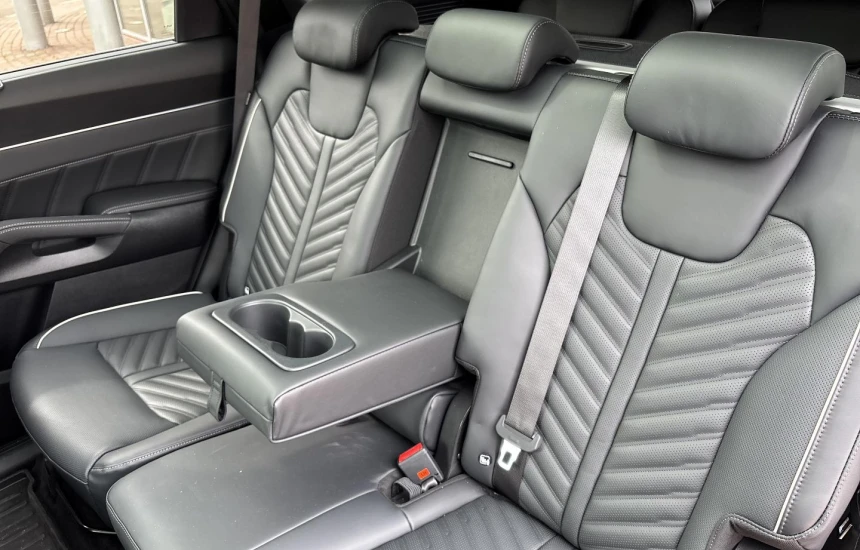 Kia Sorento 1.6T HEV MY25 6AT 4WD 7S PRESTIGE LINE+MIR+PNS AWD 215KM!!