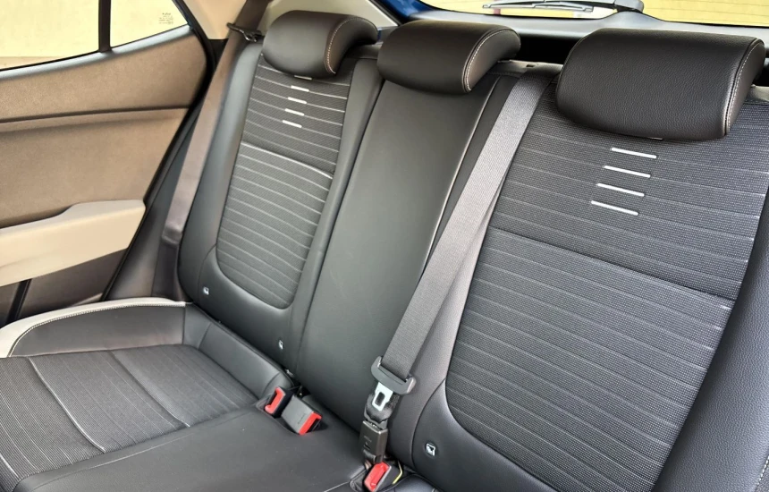 Kia Stonic  STONIC 1.2MPi 5MT MY25 L+BL