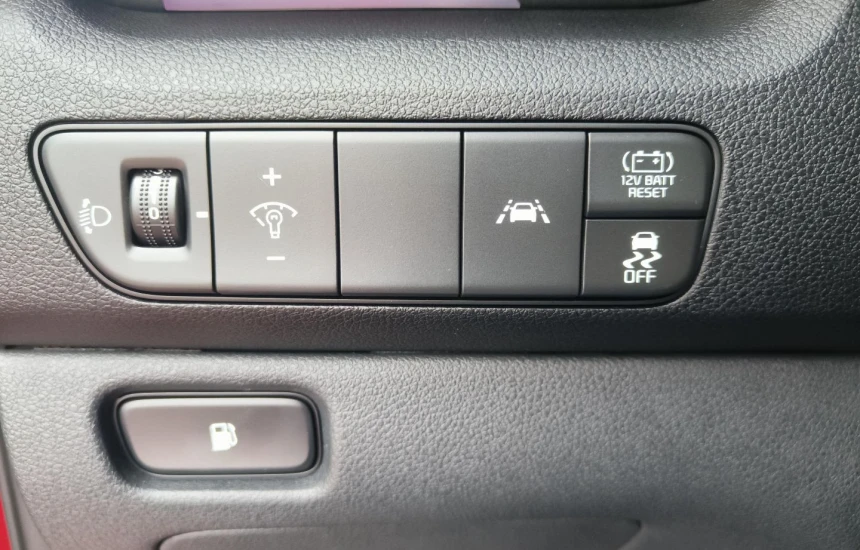 Kia Niro 1.6 GDI HYBRID L+BL3