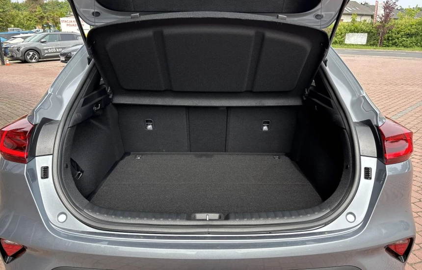 Kia XCeed  1,5T-GDI 7DCT MY25 L+WIN