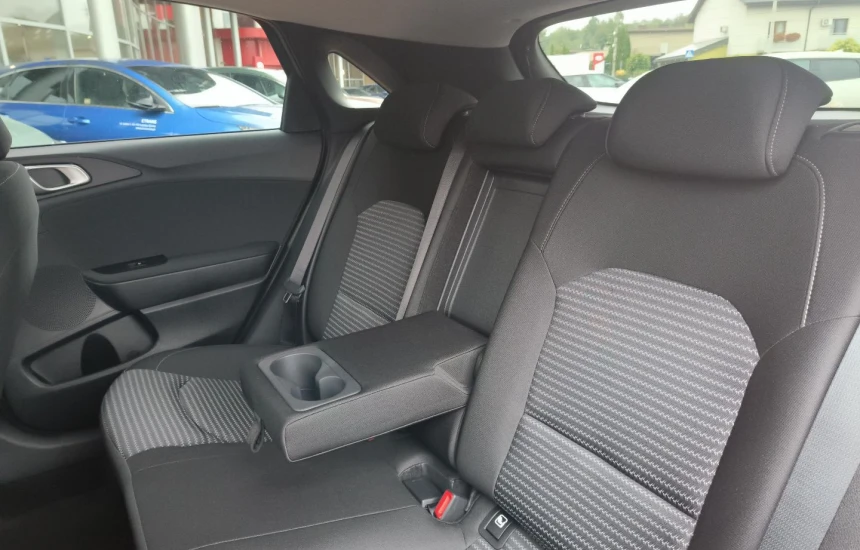Kia Ceed 1,5T-GDI 6MT MY25 M+SMT