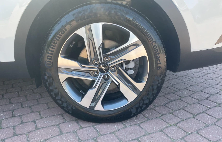 Kia Sorento Rezerwacja/   1.6T HEV 6AT 4WD 7S MY23 PRESTIGE LINE_NEW+PNS 230KM!!