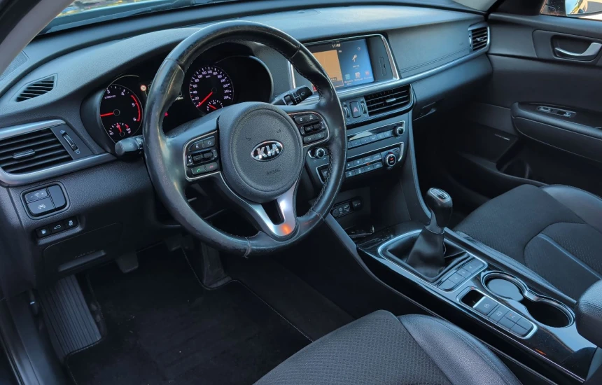 Kia Optima 1.7 CRDi L + NAV sedan