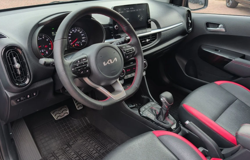 Kia Picanto 1.2 GT Line AMT + AEB