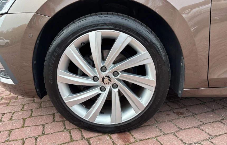 Skoda Octavia Rezerwacja/ 1.5 TSI Style 6MT
