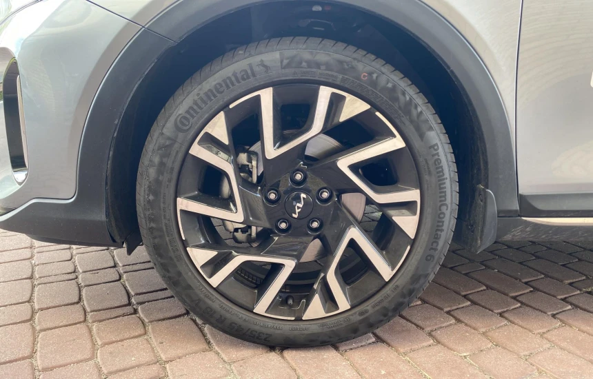 Kia XCeed 1,5T-GDI 6MT MY23 L