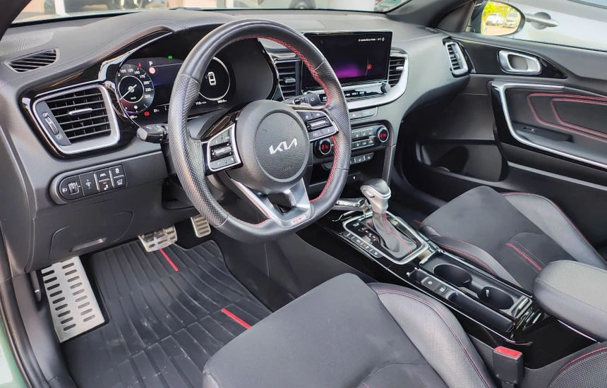 Kia Proceed GT 1.6T DCT7 TEC+PRE+PNS+AEB