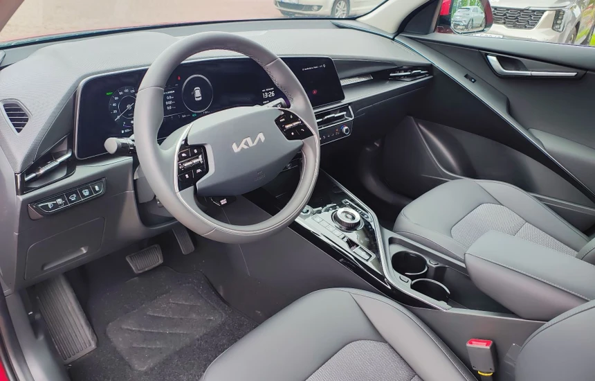 Kia Niro 1.6 GDI Hybrid Business Line +A18