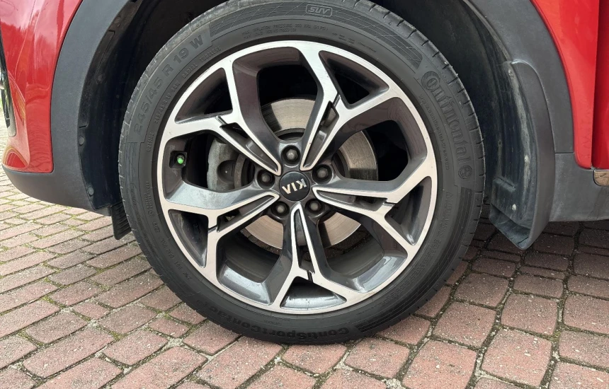 Kia Sportage 1,6T-GDI 6MT 2WD FL GT LINE