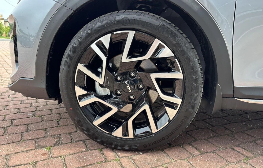 Kia XCeed  1,5T-GDI 7DCT MY25 L+WIN