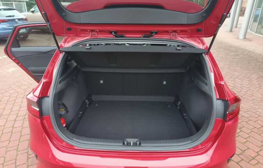 Kia Ceed 1,5T-GDI 6MT MY25 M+SMT