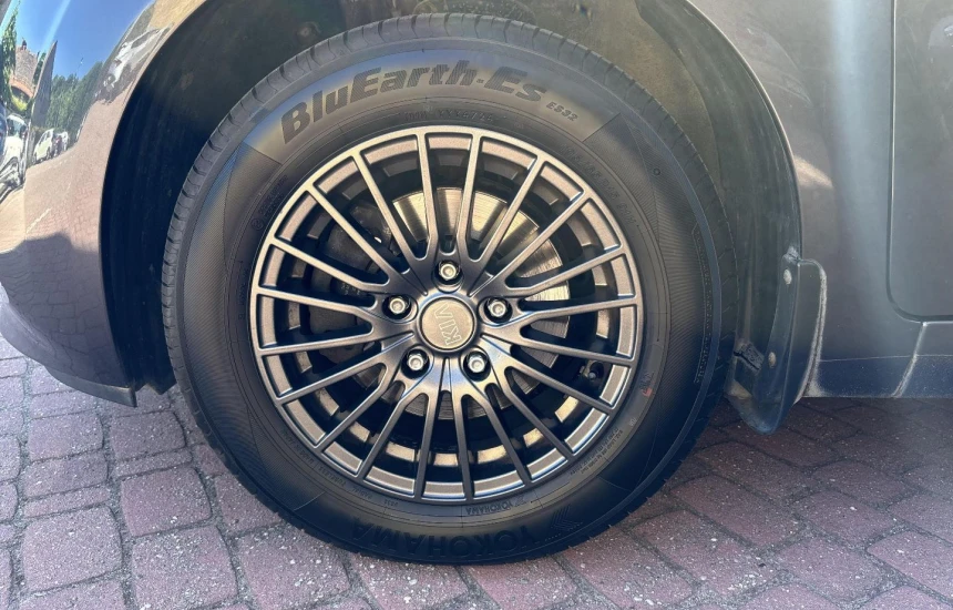 Kia venga Rezerwacja/ 1.6 6MT Business Line