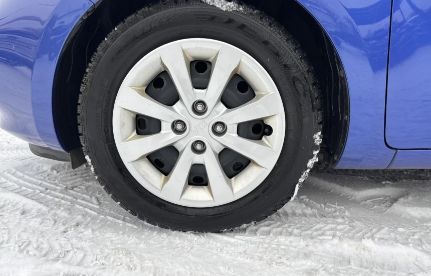 Kia Rio  1.2 DOHC 5MT M+ ACN