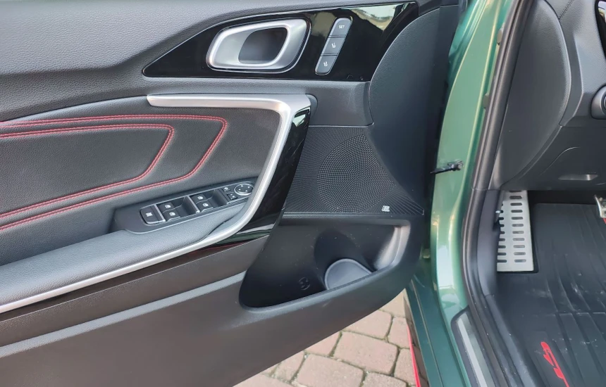 Kia Proceed GT 1.6T DCT7 TEC+PRE+PNS+AEB