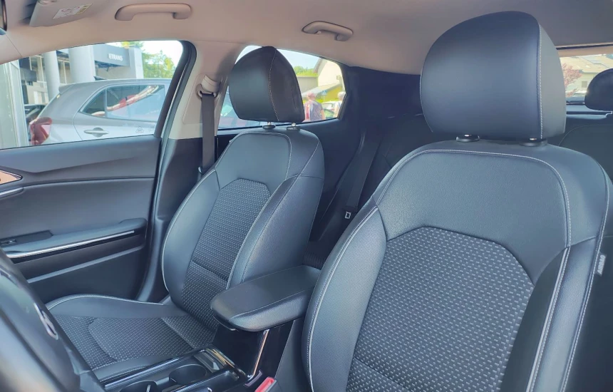 Kia XCeed 1.5 T-GDI  DCT Business Line + AEB
