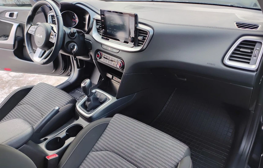 Kia XCeed 1,5T-GDI 6MT M+SMT+A18