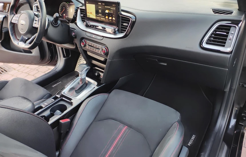 Kia Proceed 1,6T-GDI 7DCT GT+PRE+TEC+AEB+PNS
