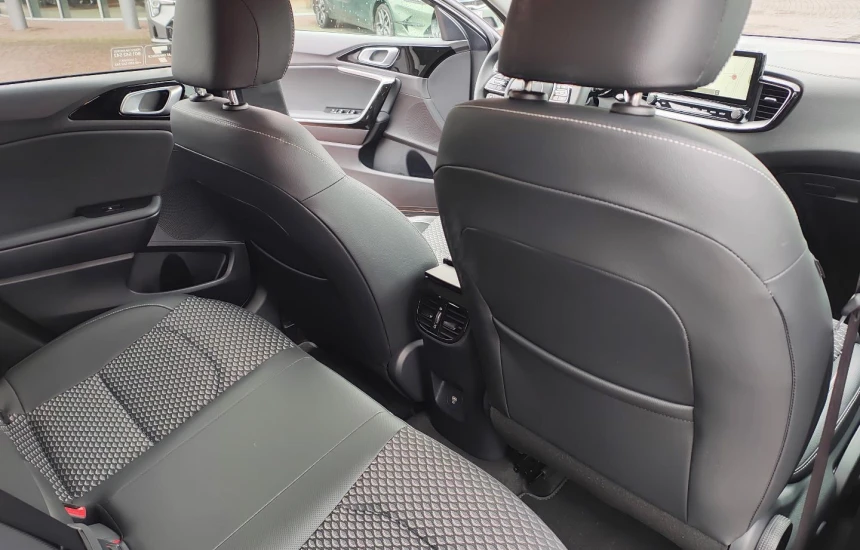 Kia Ceed SW 1.5T- GDI 6MT TRIBUTE+17''