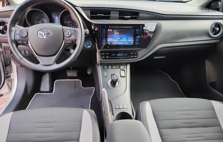 Toyota Auris REZERWACJA/ 1.8 Premium