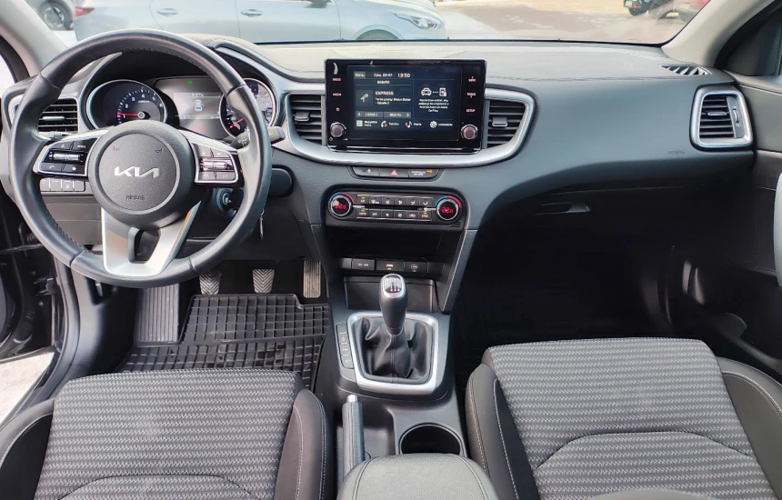 Kia XCeed 1,5T-GDI 6MT M+SMT+A18