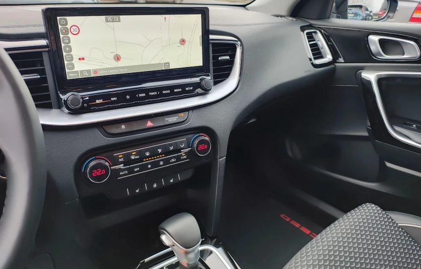 Kia Ceed SW 1.5T- GDI 7DCT TRIBUTE+17''