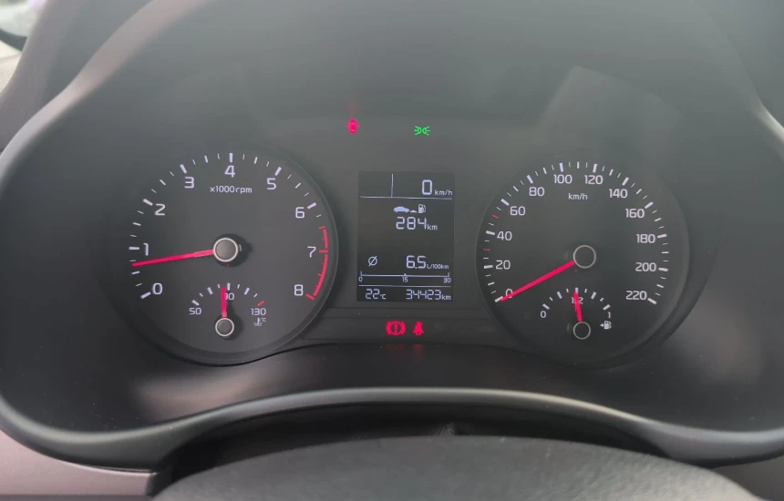 Kia Stonic 1.4 6MT M+FUN