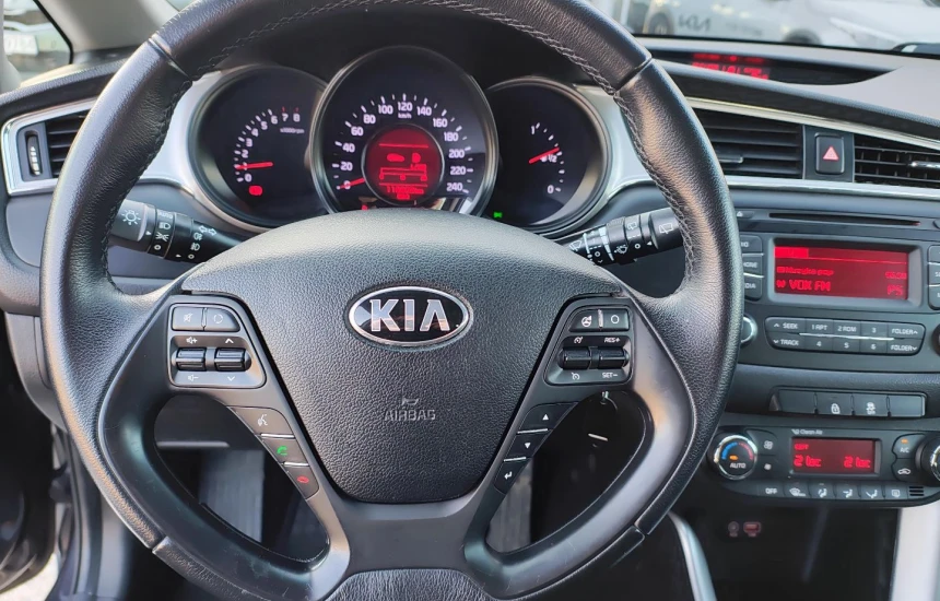 Kia Ceed 1.4 M + DFA