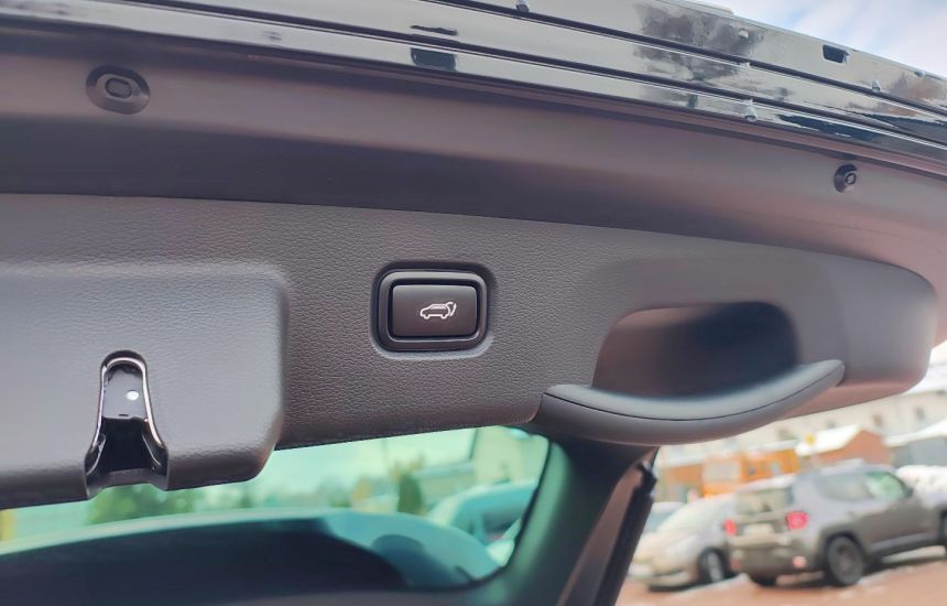 Kia Sportage 1,6T-GDI 6AT FWD HEV MY22 GT-LINE+2TR+LTH+HAR+PNS+SUS+AE+