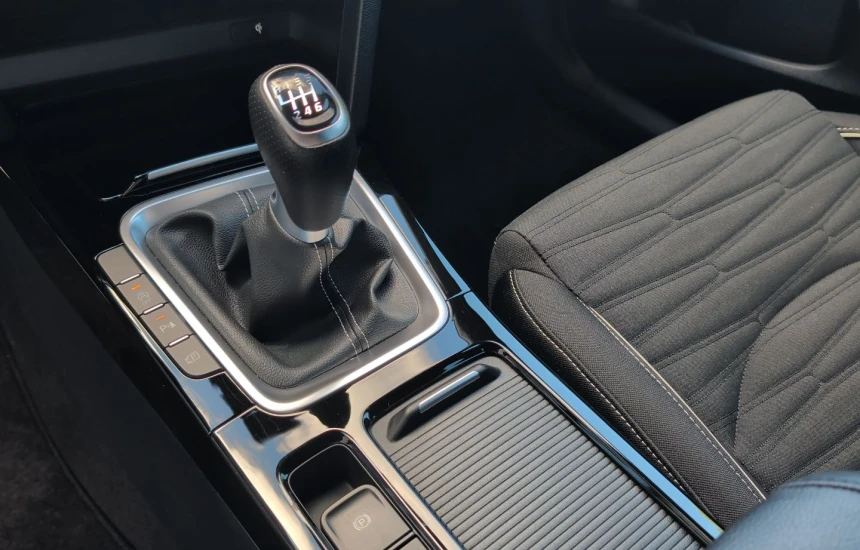 Kia Proceed _SBK 1,5T-GDI 6MT MY24 GT-LINE+TEC+AEB